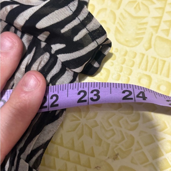 Vintage Fashion Bug Black and Cream Button Down Shirt - Picture 7 of 9